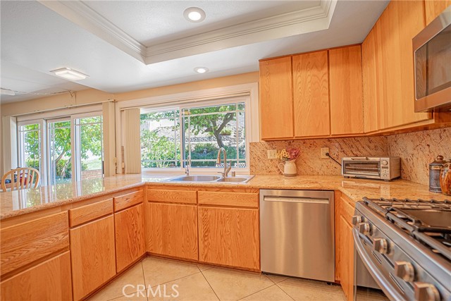 MLS #OC25154355 image #5