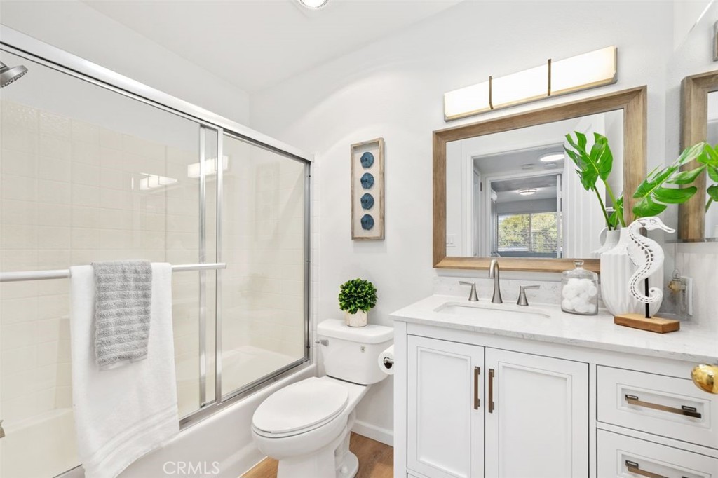 MLS #OC25154443 image #15