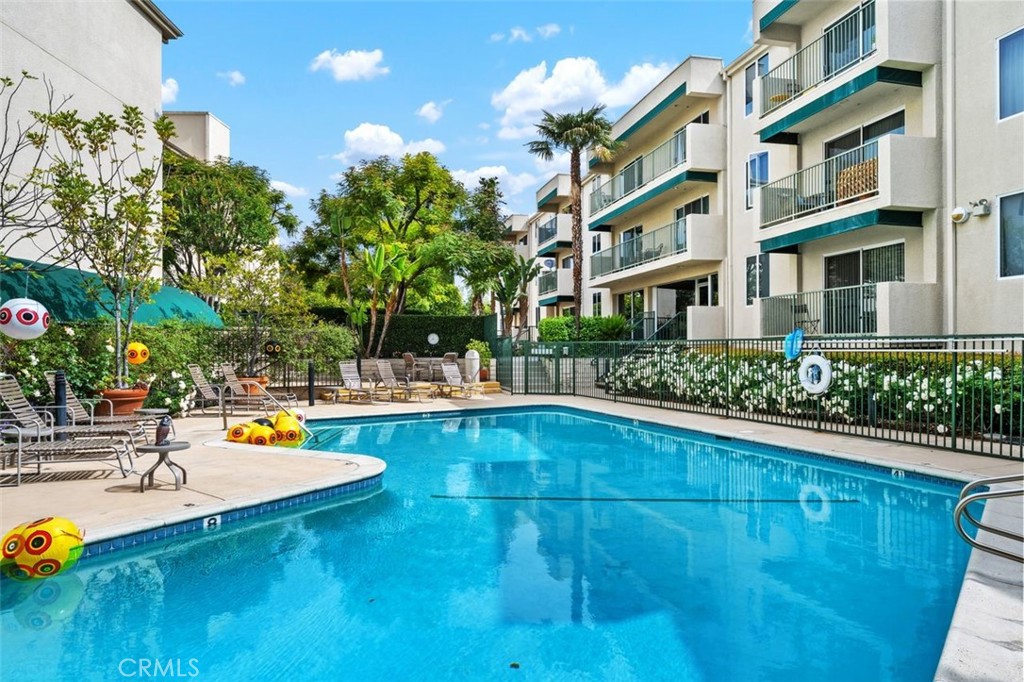 MLS #OC25154443 image #3