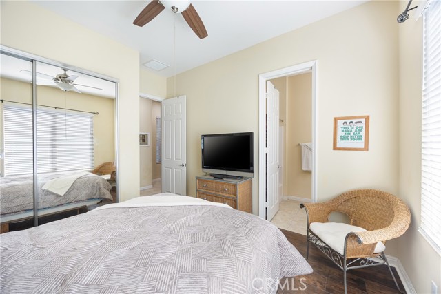 MLS #OC25154482 image #11