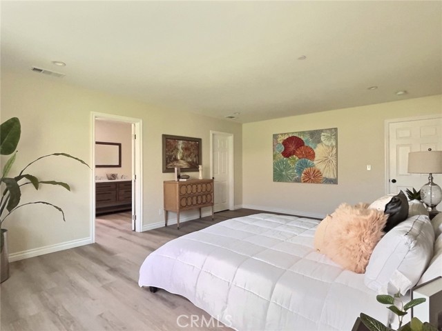 MLS #OC25154485 image #13
