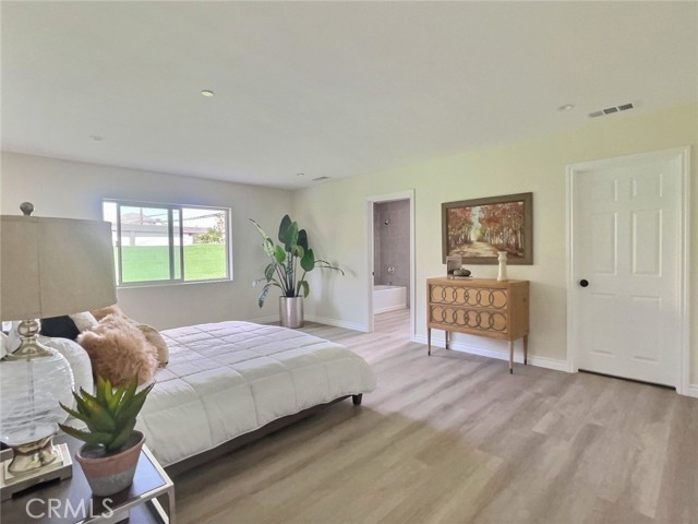 MLS #OC25154485 image #17