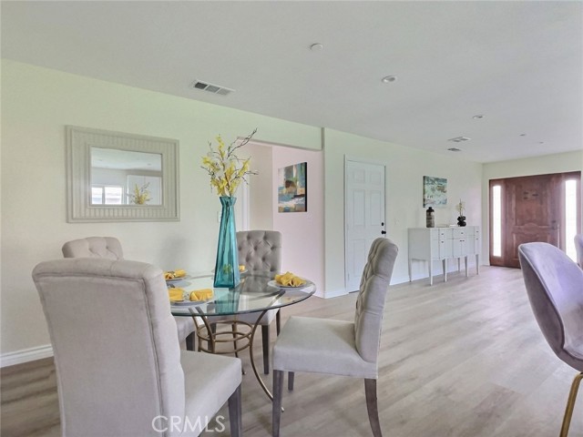 MLS #OC25154485 image #9