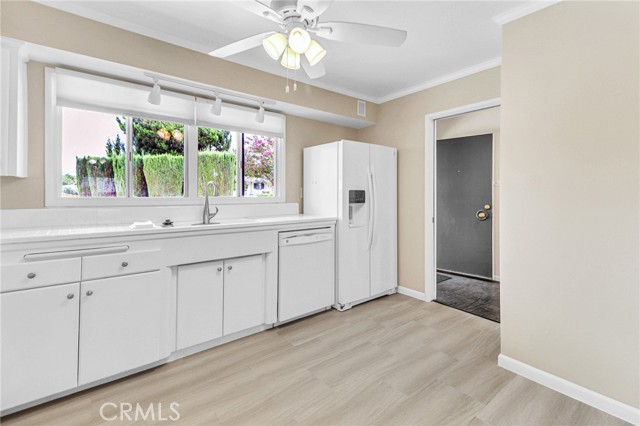 MLS #OC25154506 image #2