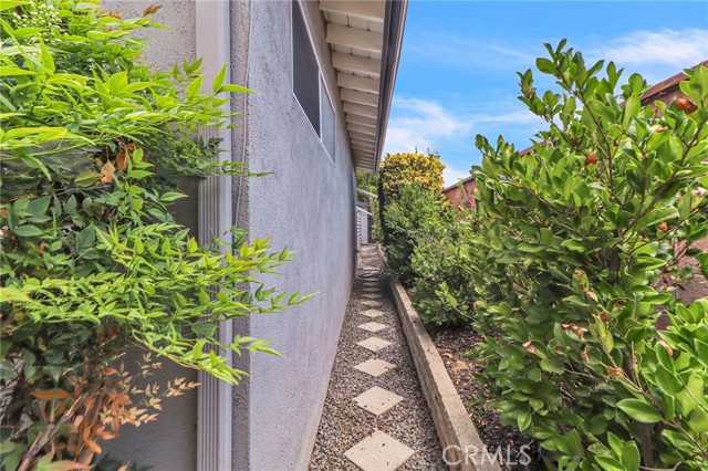 MLS #OC25154506 image #34