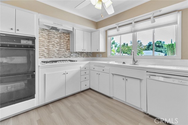 MLS #OC25154506 image #5