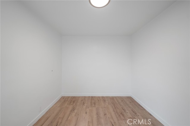 MLS #OC25154892 image #14