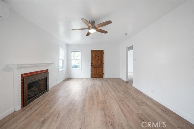 MLS #OC25154892 image #3