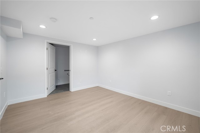 MLS #OC25154892 image #30