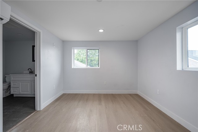 MLS #OC25154892 image #46