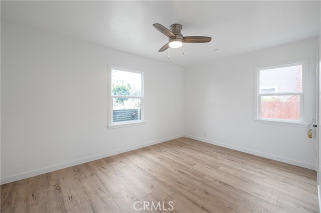 MLS #OC25154892 image #9