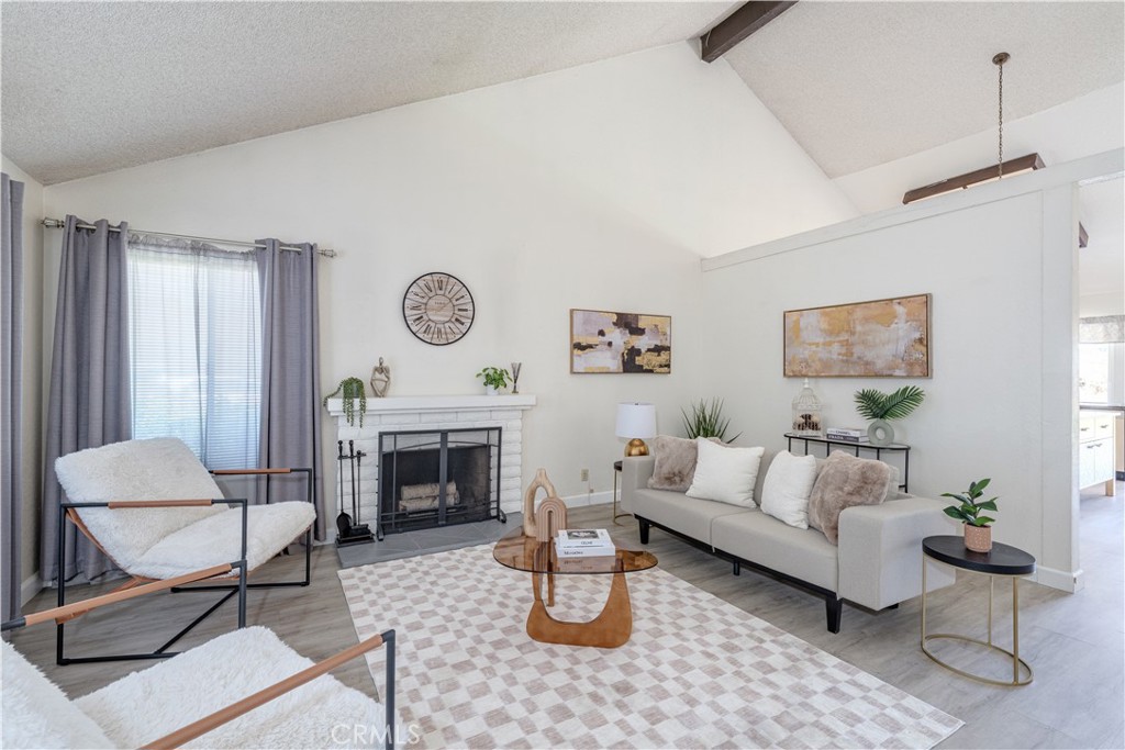 MLS #OC25155063 image #2