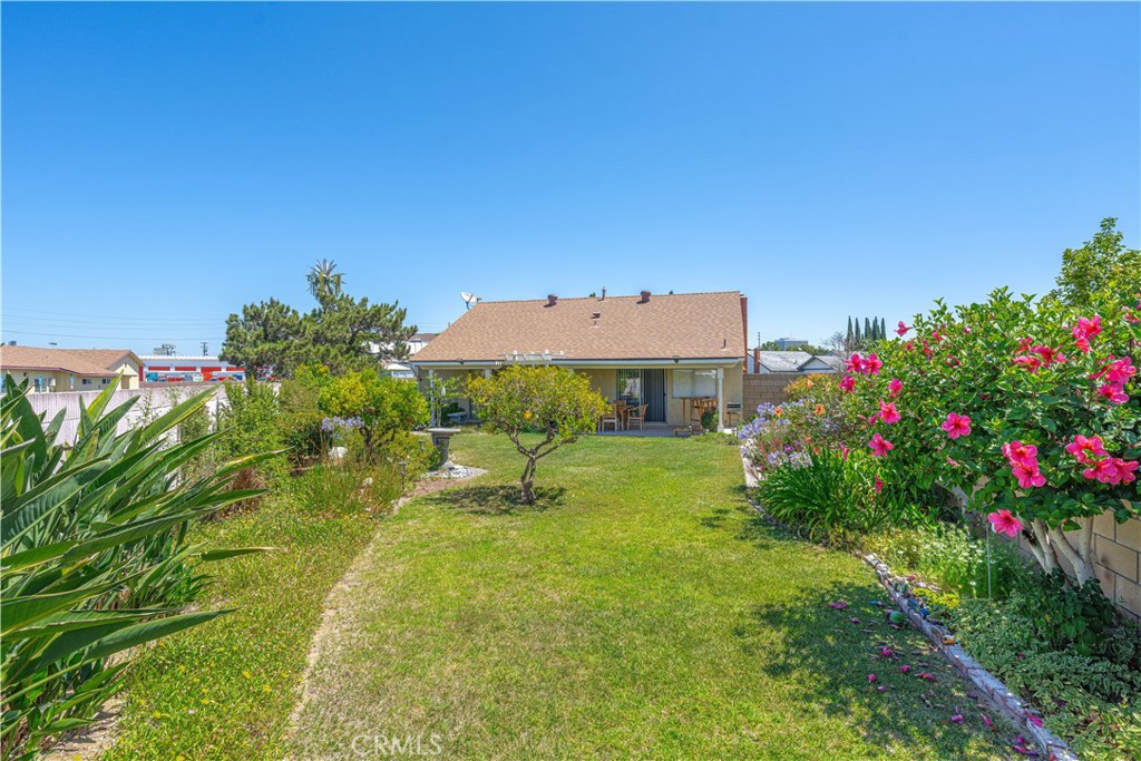 MLS #OC25155063 image #32