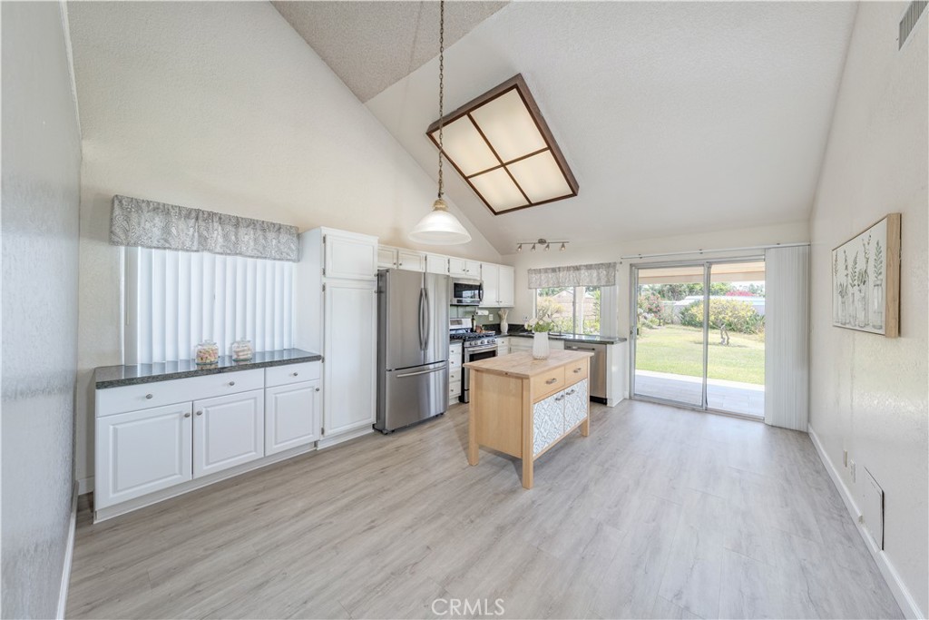 MLS #OC25155063 image #4