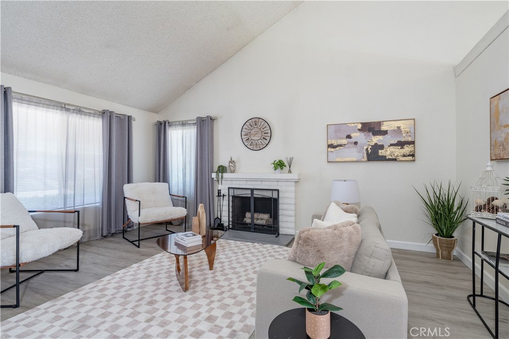 MLS #OC25155063 image #6