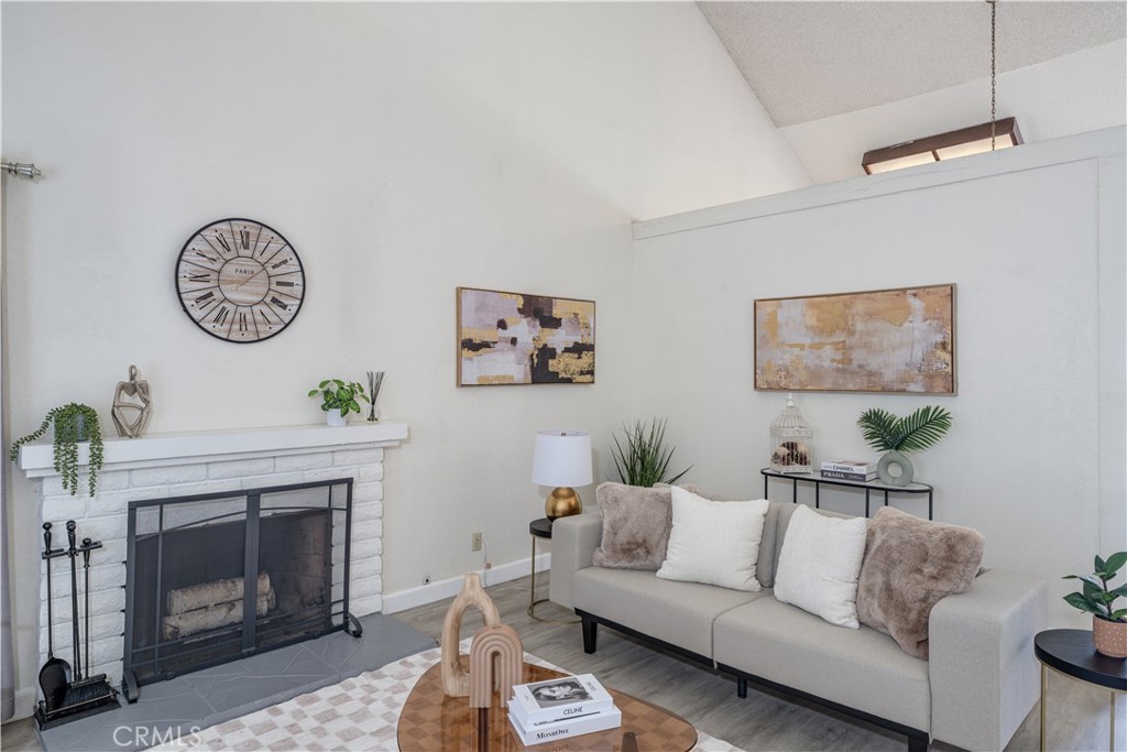 MLS #OC25155063 image #7