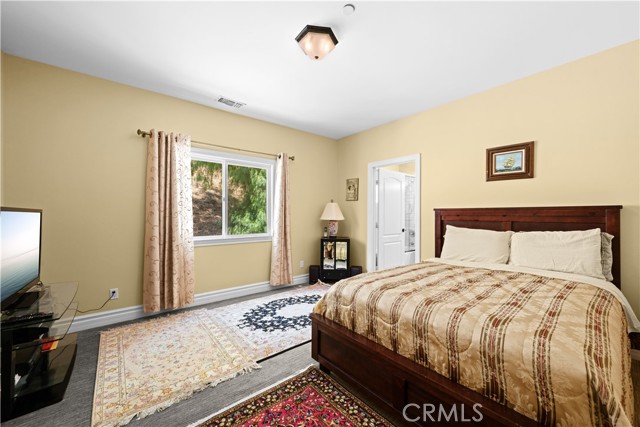 MLS #OC25155260 image #29