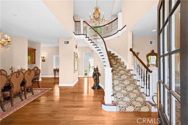 MLS #OC25155260 image #4