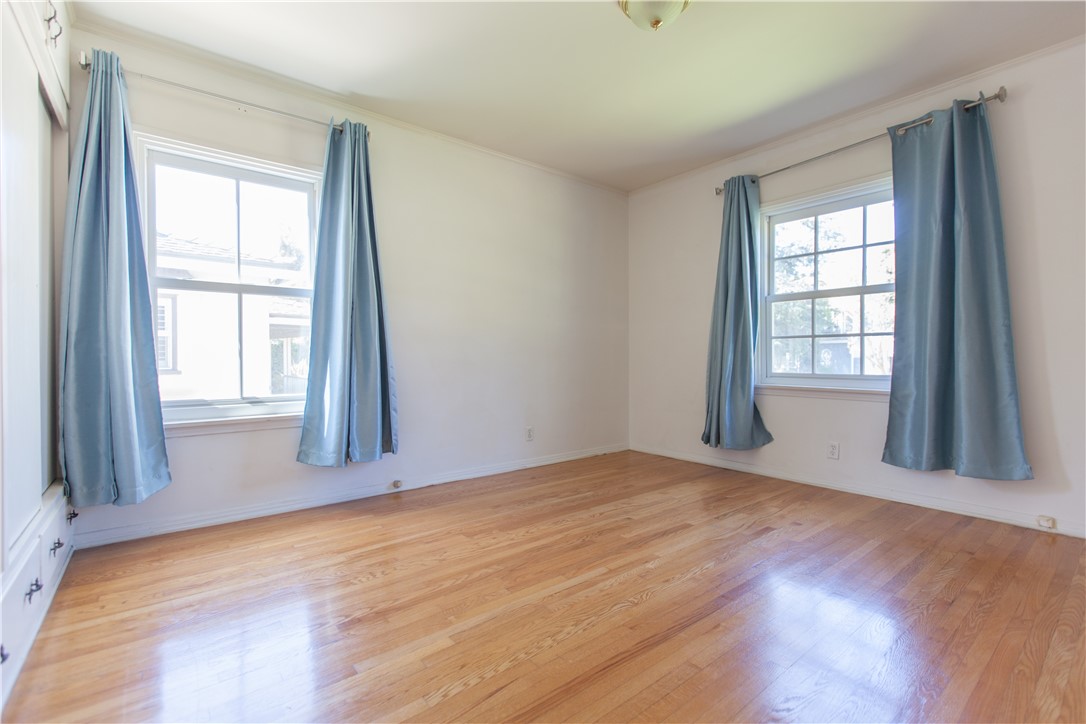 MLS #OC25155348 image #15