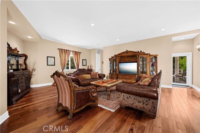 MLS #OC25155547 image #15