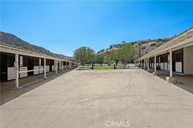 MLS #OC25155547 image #38