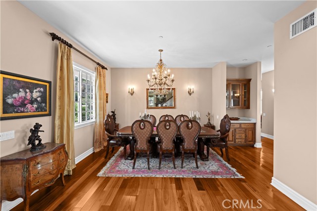 MLS #OC25155547 image #4