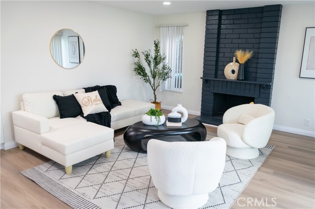 MLS #OC25155625 image #6