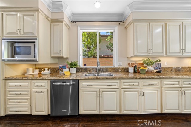 MLS #OC25155764 image #12