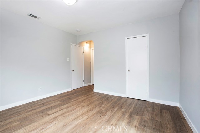 MLS #OC25155880 image #2