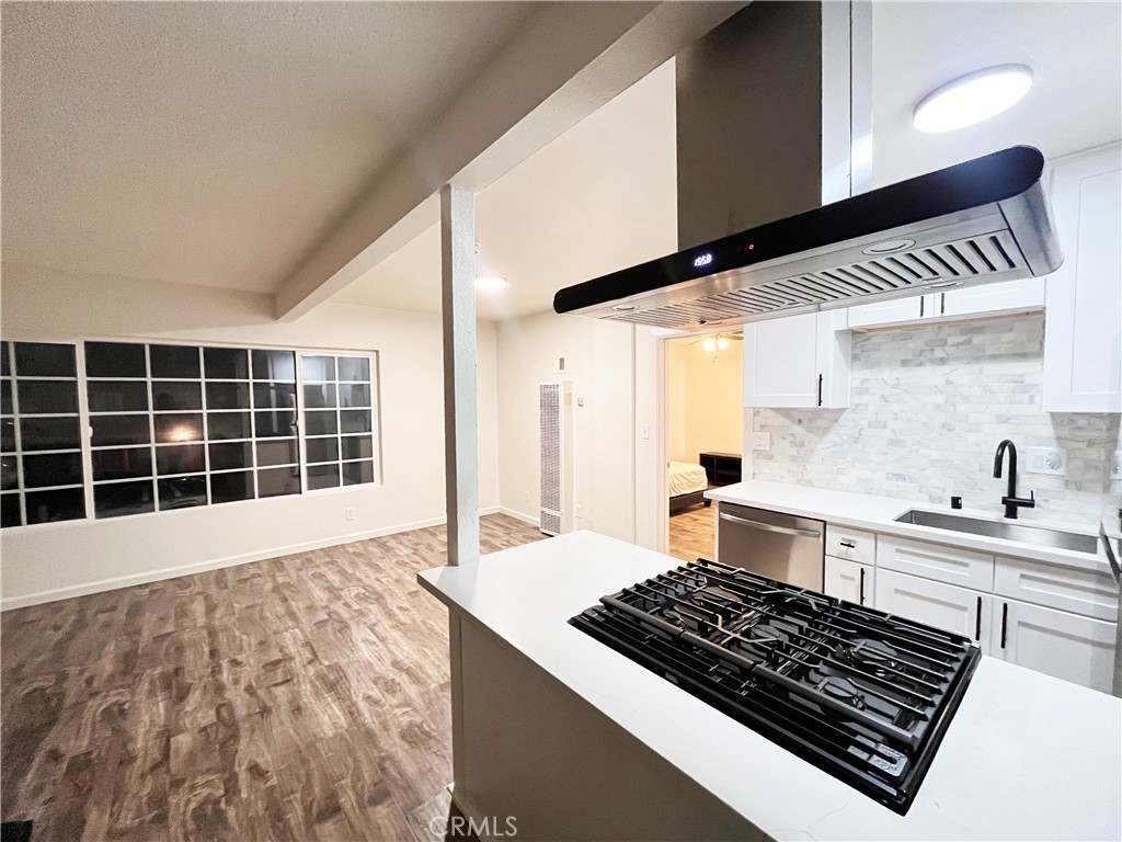 MLS #OC25156174 image #11