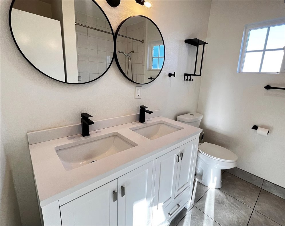 MLS #OC25156174 image #15