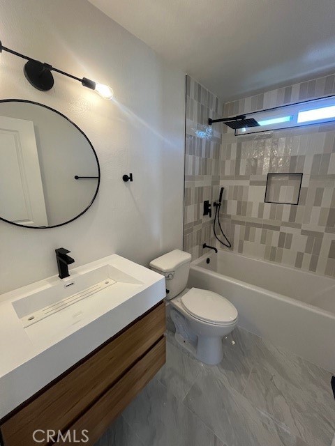 MLS #OC25156174 image #16