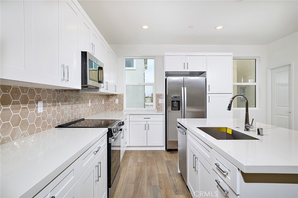 MLS #OC25156468 image #7