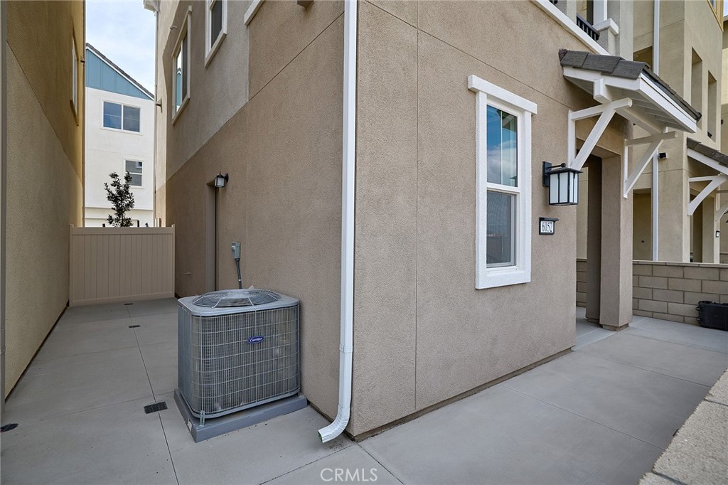 MLS #OC25156470 image #16