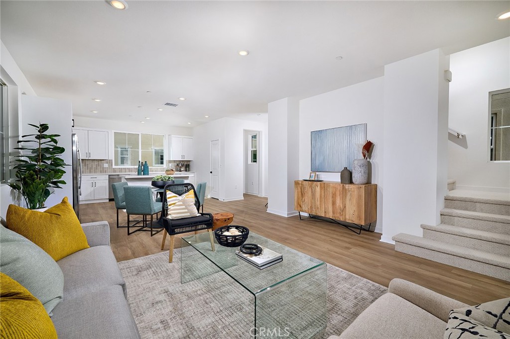 MLS #OC25156470 image #5