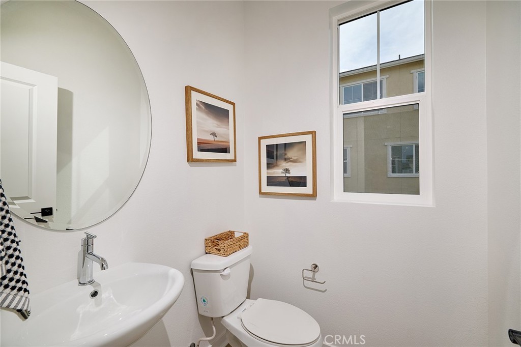 MLS #OC25156470 image #8