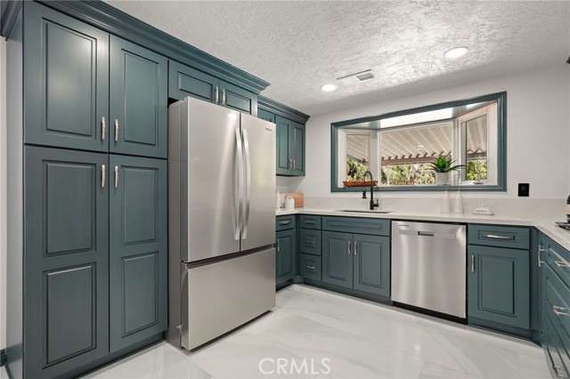 MLS #OC25156489 image #10