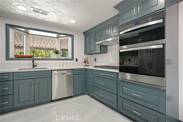 MLS #OC25156489 image #11