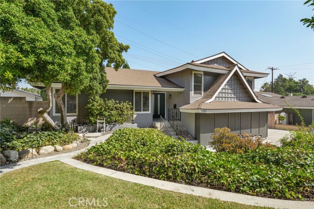 MLS #OC25156489 image #46