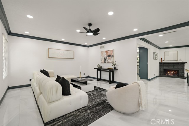 MLS #OC25156489 image #7