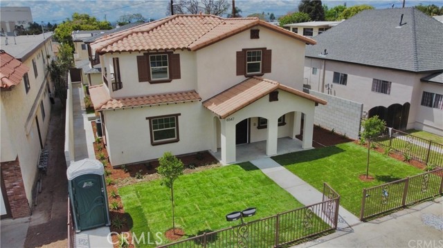 MLS #OC25156895 image #0