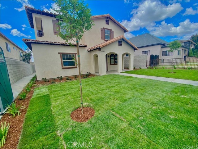MLS #OC25156895 image #1