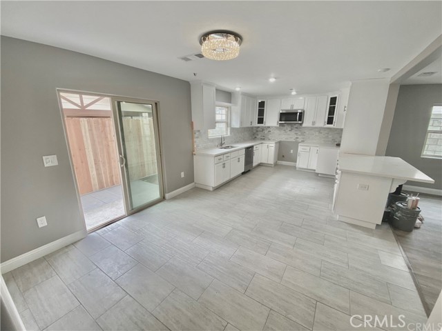 MLS #OC25156895 image #10