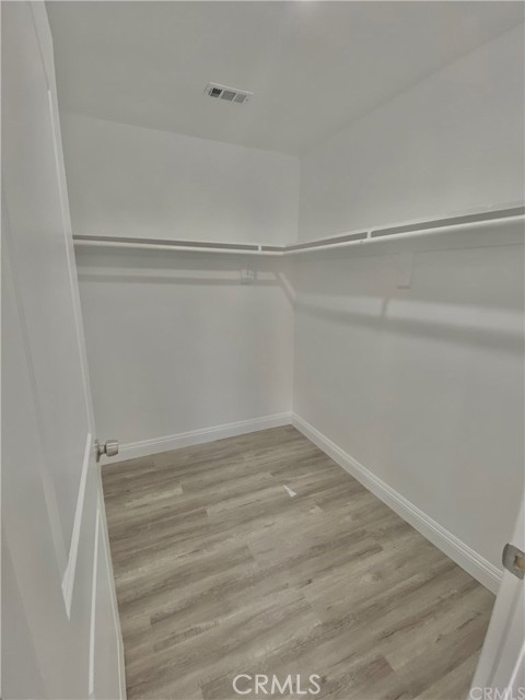 MLS #OC25156895 image #17