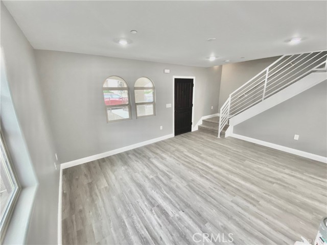 MLS #OC25156895 image #8