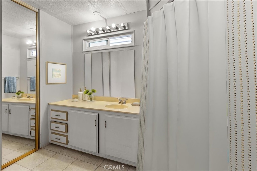 MLS #OC25157064 image #24