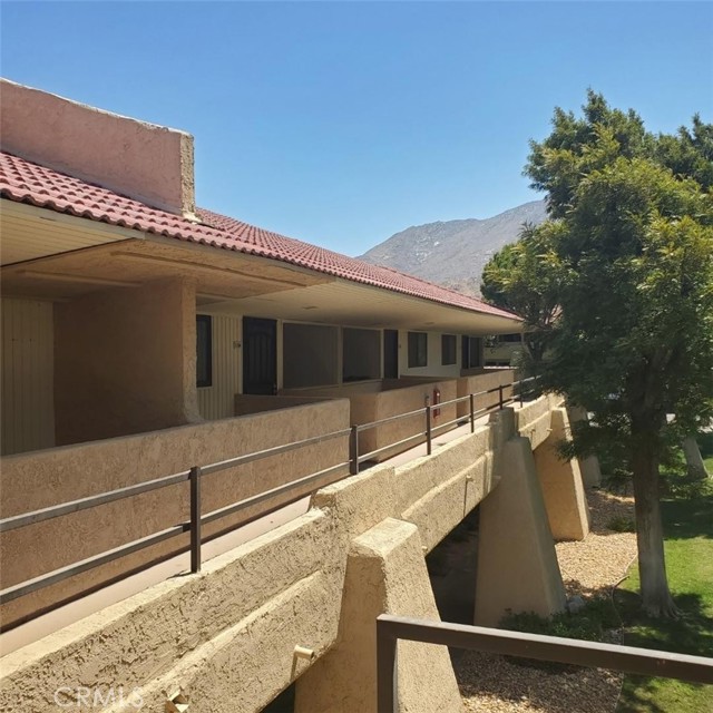 MLS #OC25157165 image #1