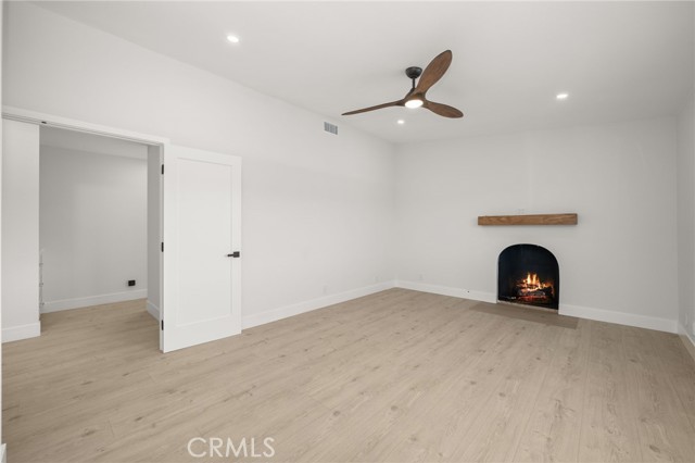 MLS #OC25157205 image #20