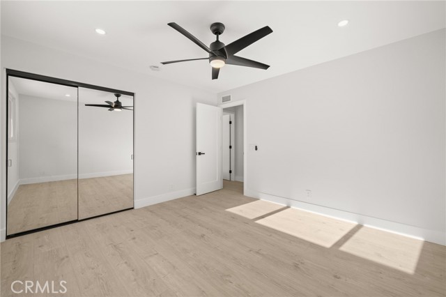 MLS #OC25157205 image #27