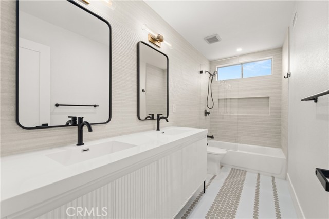 MLS #OC25157205 image #29